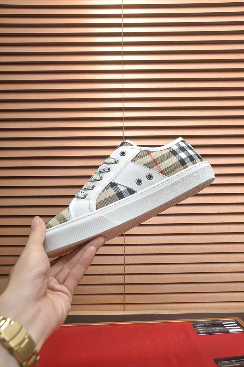 Men's shoes💰460💶【Burberry】Classic low-top sneakers｜Imported cowhide with classic plaid fabric｜Cow leather lining｜Original outsole｜Fine workmanship and comfortable to wear Size: 38-44 (customized at 45)